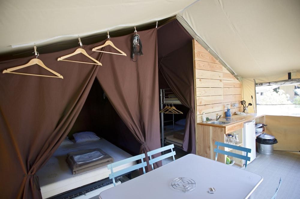 Huttopia Camping 3*