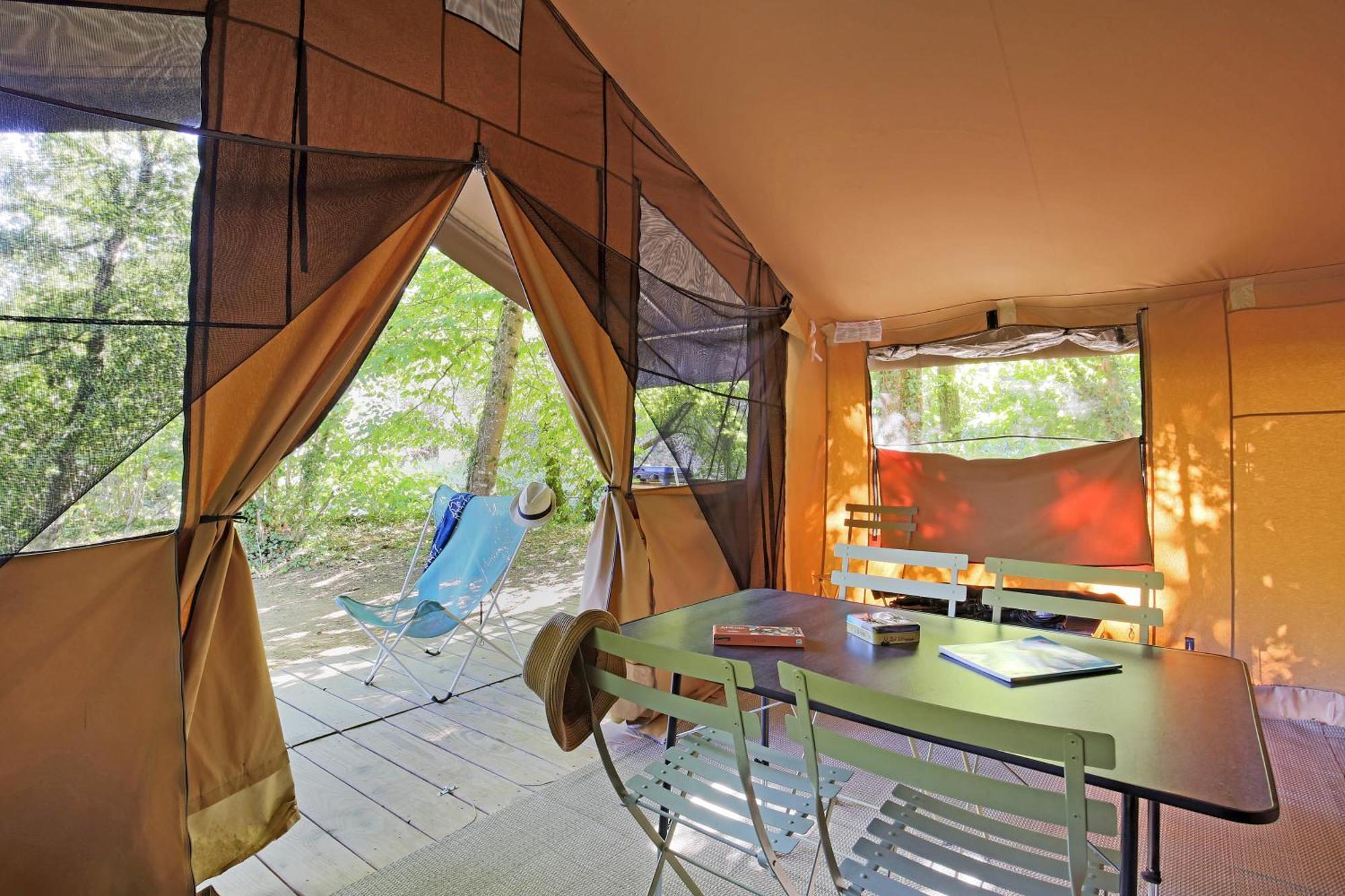 Huttopia Camping Fontvieille